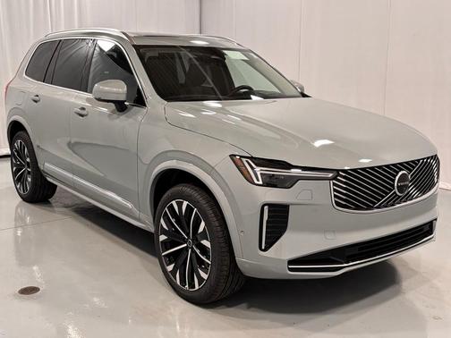 2026 Volvo XC90 B6 Ultra 7-Seater