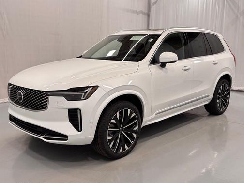 2026 Volvo XC90 B5 Plus 7-Seater