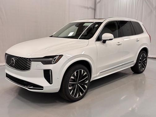 2026 Volvo XC90 B5 Plus 7-Seater