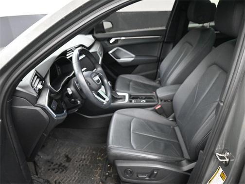 2022 Audi Q3 45 S line Premium