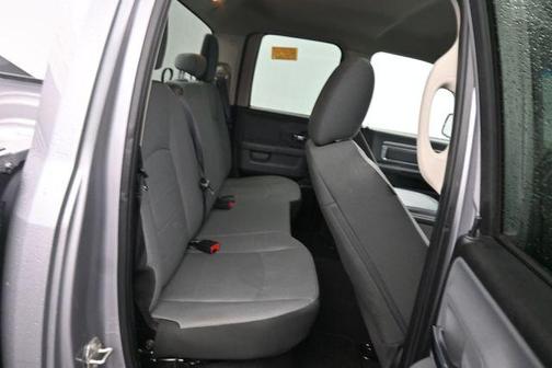 Billet Silver Metallic Clearcoat 2024 RAM 1500 Classic SLT
