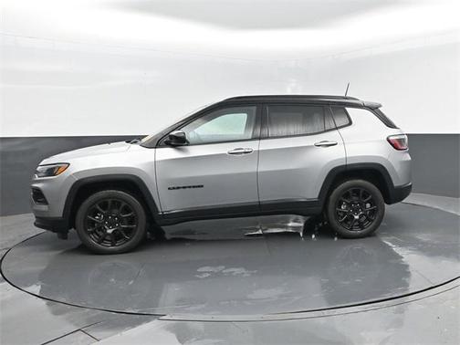 2022 Jeep Compass Altitude