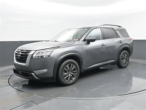 2022 Nissan Pathfinder SV
