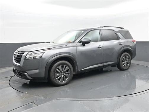 2022 Nissan Pathfinder SV