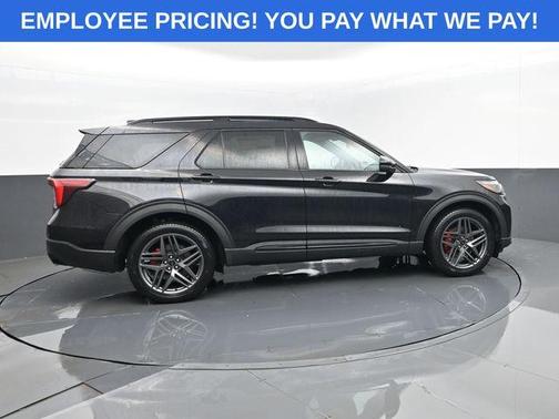 Black Metallic 2026 Ford Explorer ST