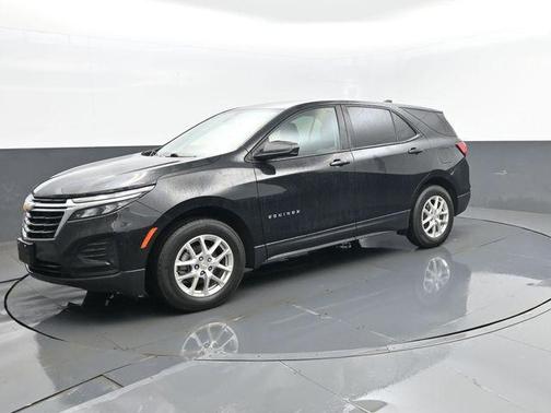 Mosaic Black Metallic 2024 Chevrolet Equinox LS