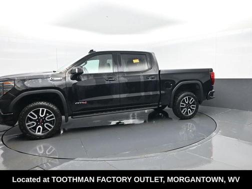Onyx Black 2025 GMC Sierra 1500 AT4