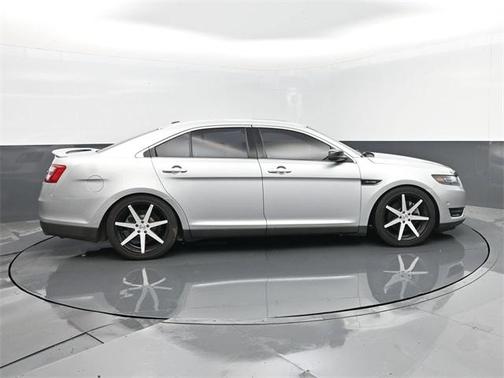 2018 Ford Taurus SHO