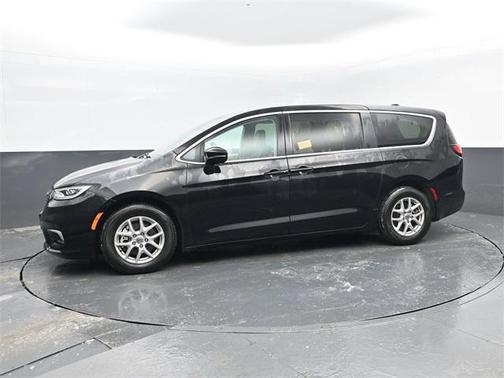 2024 Chrysler Pacifica Touring-L
