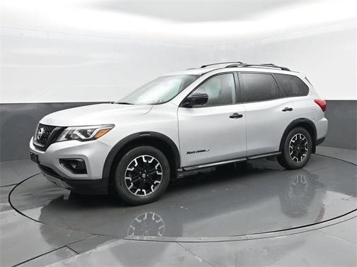 2019 Nissan Pathfinder SL