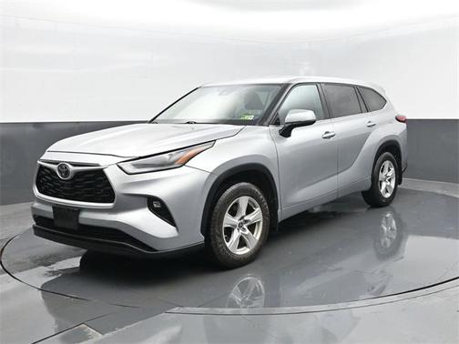 2021 Toyota Highlander LE