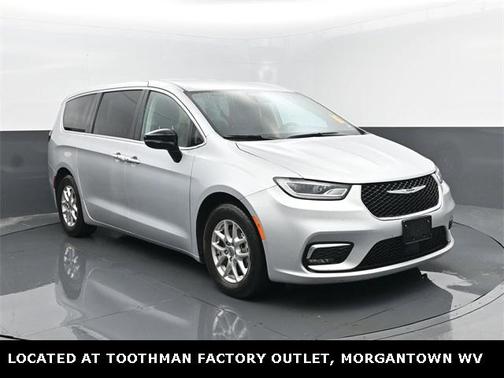 2024 Chrysler Pacifica Touring-L