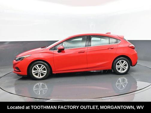 Red 2018 Chevrolet Cruze LT