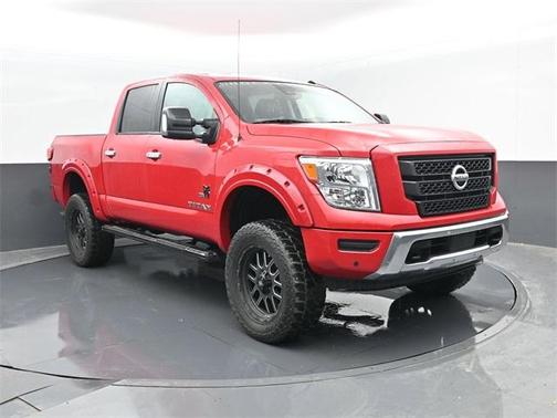 2021 Nissan Titan SV