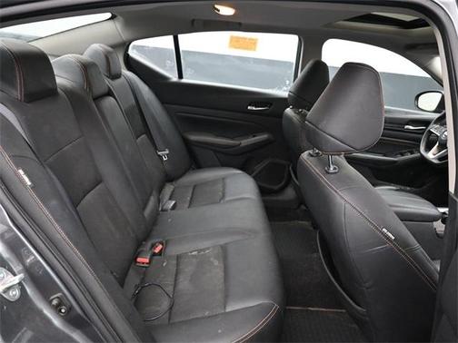 2021 Nissan Altima 2.0 SR