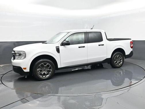 Oxford White 2024 Ford Maverick XLT