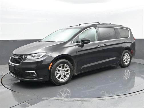 2022 Chrysler Pacifica Touring-L