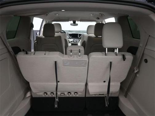 2018 Chrysler Pacifica Hybrid Touring Plus