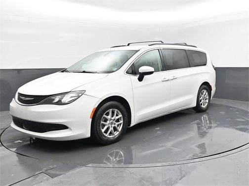 2021 Chrysler Voyager LXI