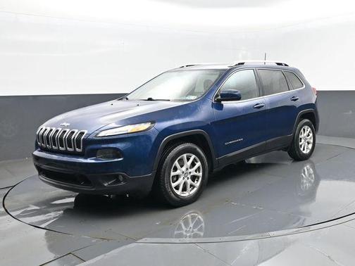 Patriot Blue Pearlcoat 2018 Jeep Cherokee Latitude