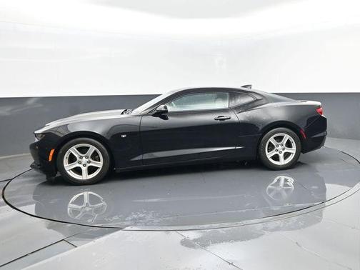 Mosaic Black Metallic 2019 Chevrolet Camaro 1LT