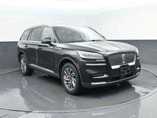 Black Metallic 2023 Lincoln Aviator Standard AWD
