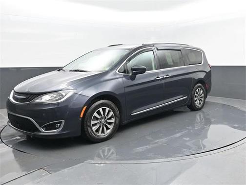 2020 Chrysler Pacifica Touring-L Plus