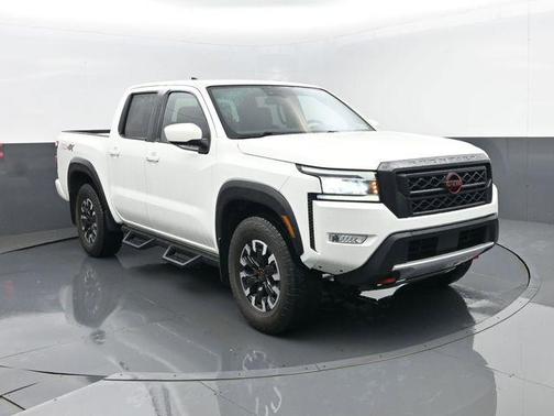 Glacier White 2024 Nissan Frontier PRO-4X