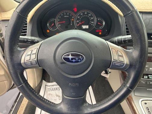 White 2009 Subaru Outback 2.5i