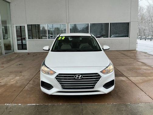 2022 Hyundai Accent SE