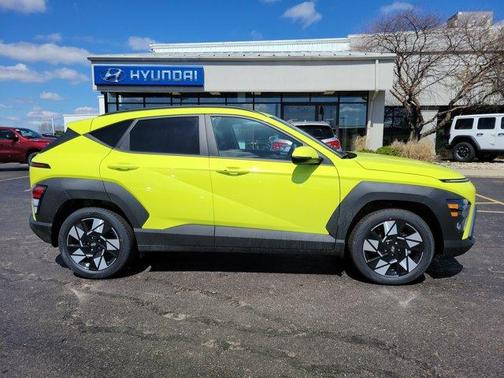 2025 Hyundai KONA SEL