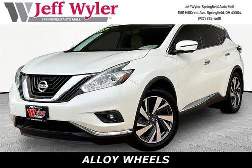 White 2017 Nissan Murano Platinum