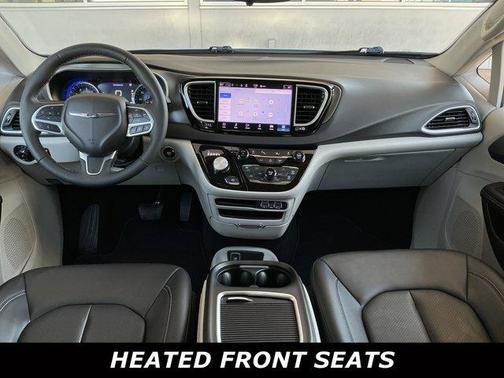 2024 Chrysler Pacifica Touring-L