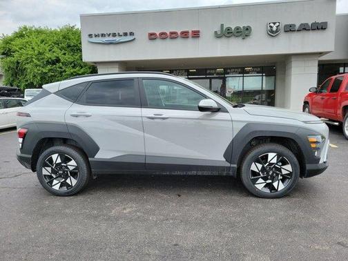 2025 Hyundai KONA SEL Convenience