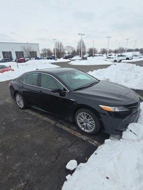 2020 Toyota Camry Hybrid XLE