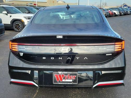 2026 Hyundai SONATA Hybrid SEL