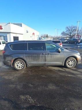 2021 Chrysler Pacifica Touring-L