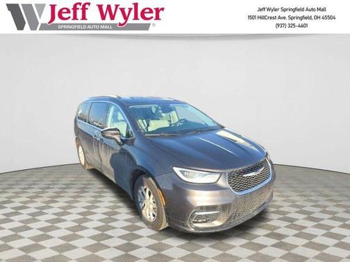 2021 Chrysler Pacifica Touring-L