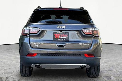 Granite Crystal Clearcoat Metallic 2023 Jeep Compass Limited