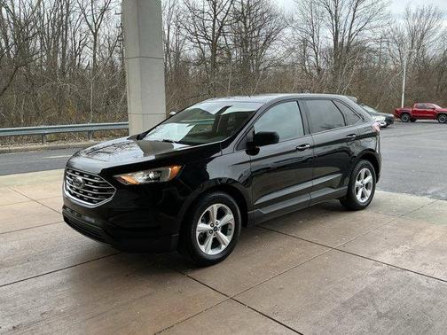 2020 Ford Edge SE