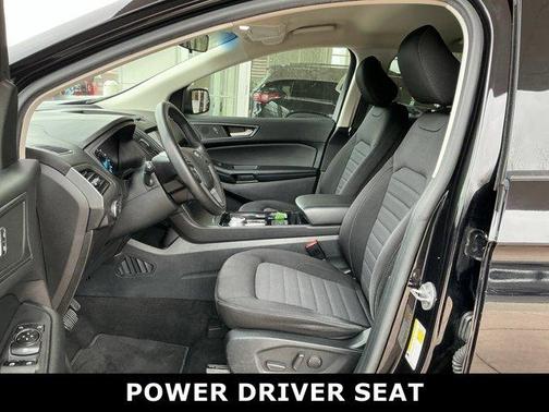 2020 Ford Edge SE