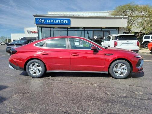 2025 Hyundai SONATA SE