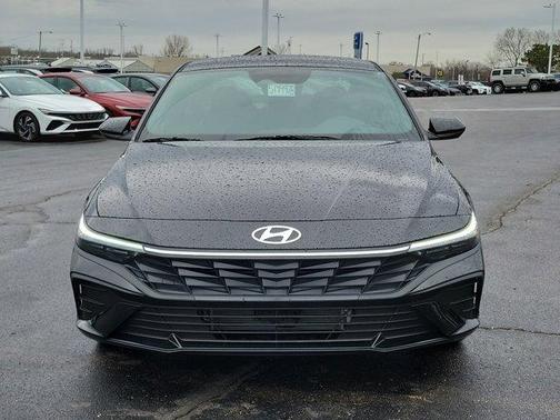 2025 Hyundai ELANTRA HEV SEL Sport