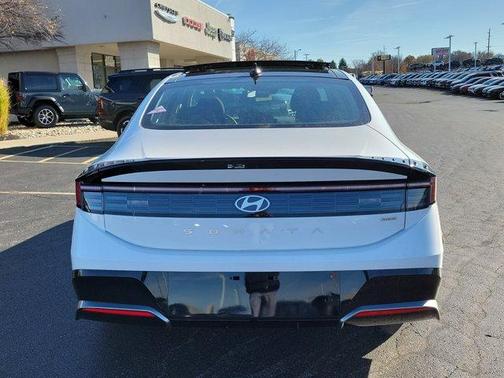 2026 Hyundai SONATA Hybrid SEL