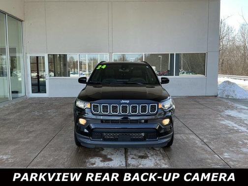 2024 Jeep Compass Latitude Lux