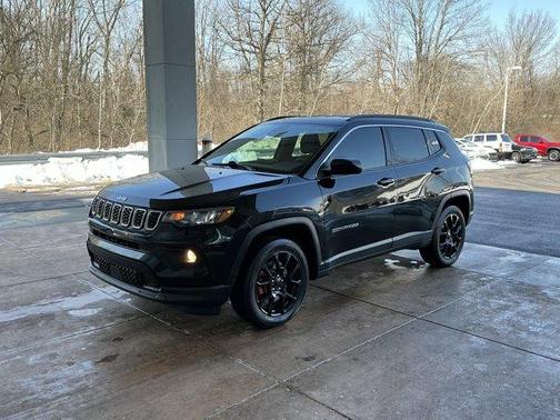 2024 Jeep Compass Latitude Lux