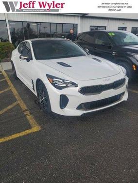 Snow White Pearl 2023 Kia Stinger GT-Line