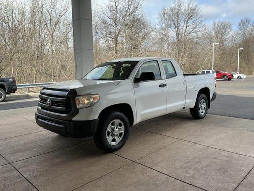 2017 Toyota Tundra SR