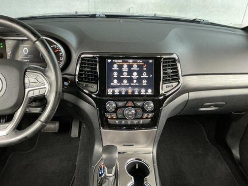 2020 Jeep Grand Cherokee Laredo E