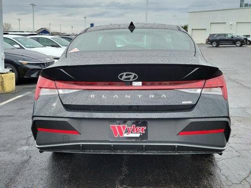 2025 Hyundai ELANTRA HEV SEL Sport
